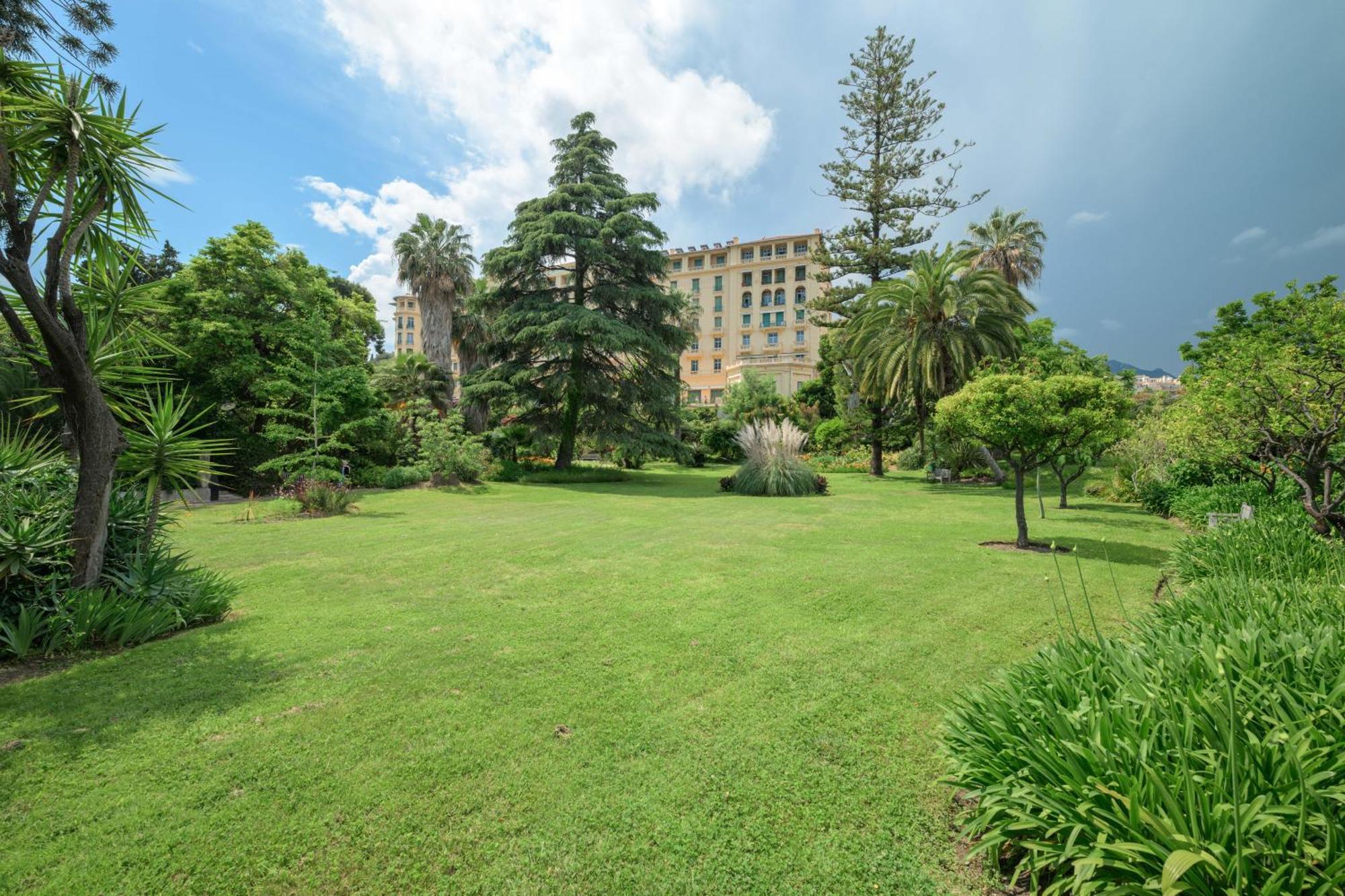 Le Coq Tersling - Residential Parking - Ac - Sea View Lägenhet Menton Exteriör bild